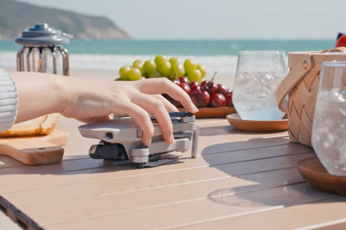 DJI Mini 4K Descriptions - Light and Portable